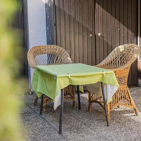 Ferienwohnpark Ein-zimmer-apartment 51 04 Immenstaad am Bodensee